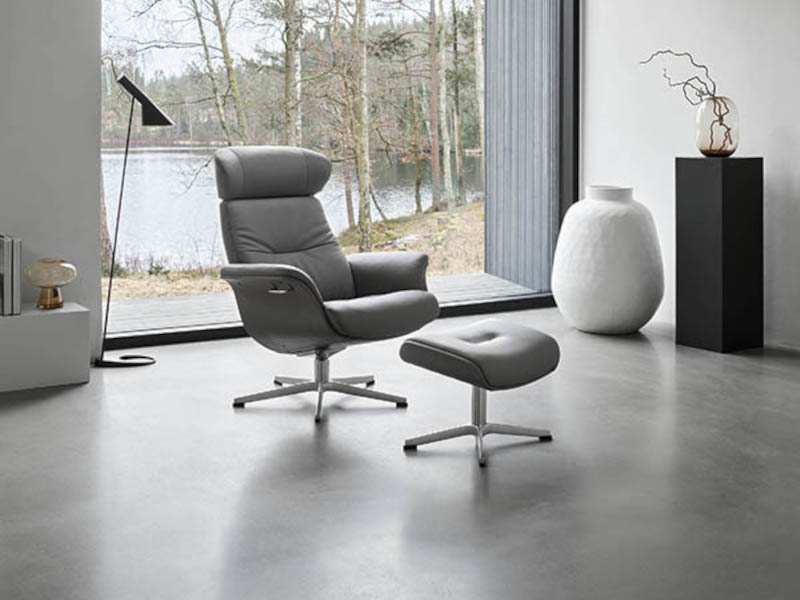 Conform Sessel Timeout drehbar - Stoffgruppe C - X-Fuß Aluminium - Sitzschale vollgepolstert - mit Hocker